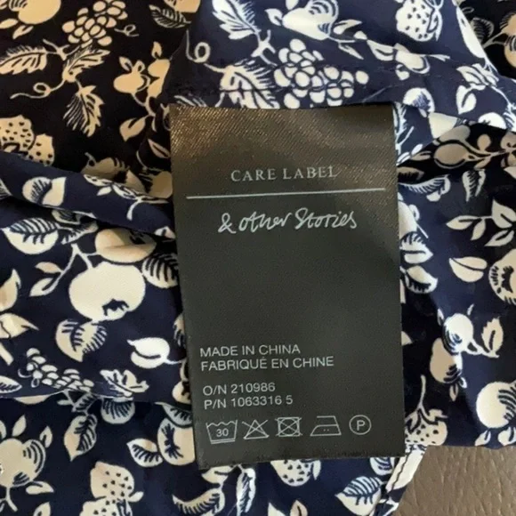 & Other Stories Silk Blend Blouse Floral Print - Picture 5 of 6